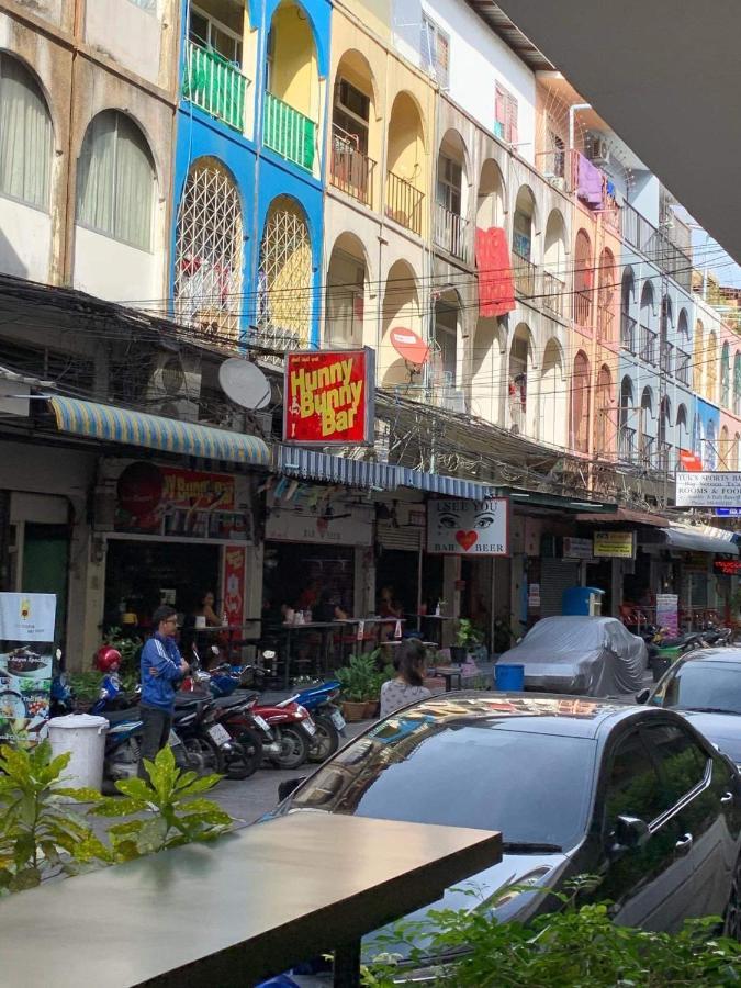 Big Moose Pattaya Hotel Екстериор снимка