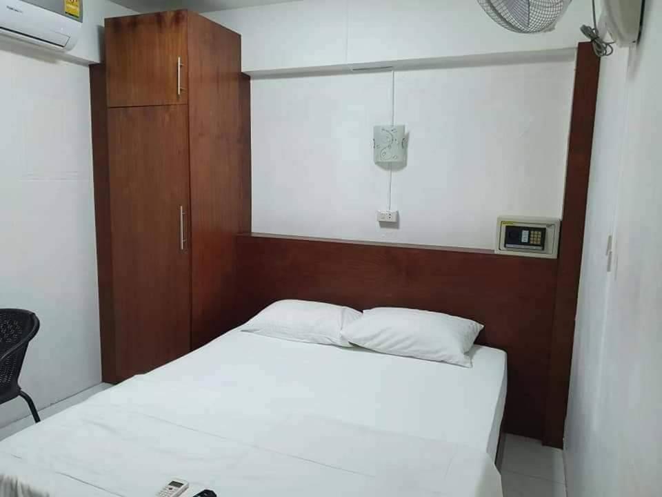 Big Moose Pattaya Hotel Екстериор снимка